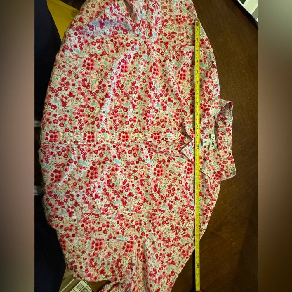 Old Navy Pink and Red Floral Shirt - Picture 5 of 7